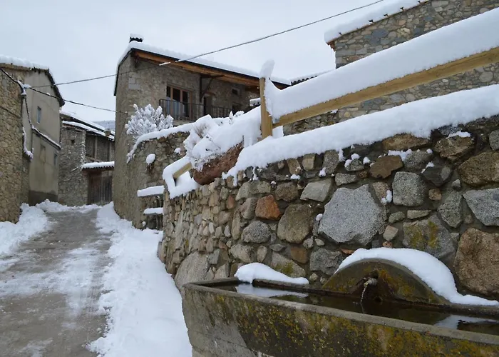 Pas De La Pera 3* Aransá